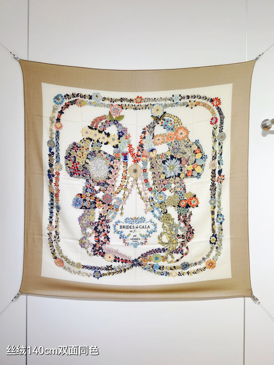 小愛款-雙面同色 140x140cm 70%羊絨30%真絲