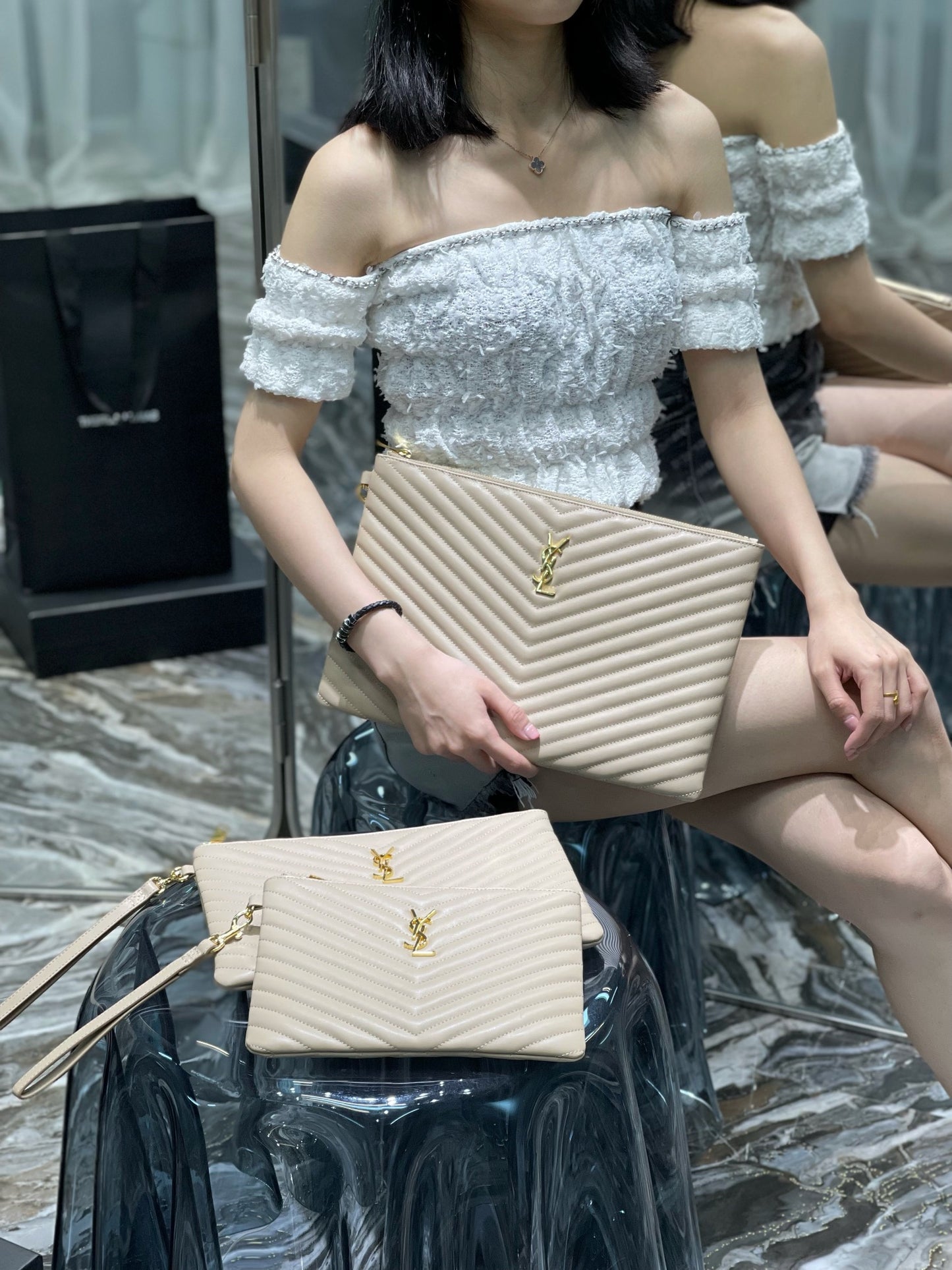YSL 提花拼接文件手拿包-杏色金扣-24cm
