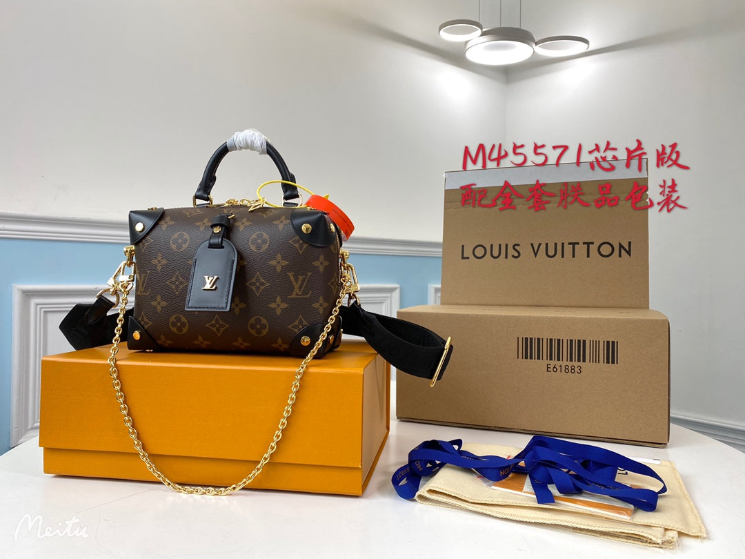 M45571 路L家-Petite Malle Souple 手袋 黑色 芯片版