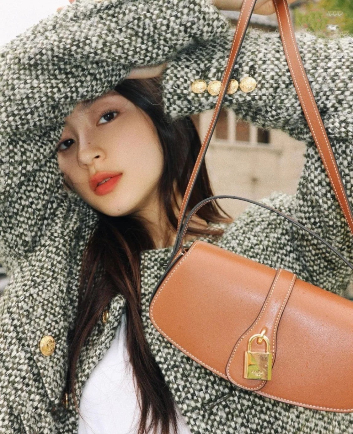 賽C家-Mini Tabou Clutch 鎖頭飾腋下包 棕色 平紋牛皮革