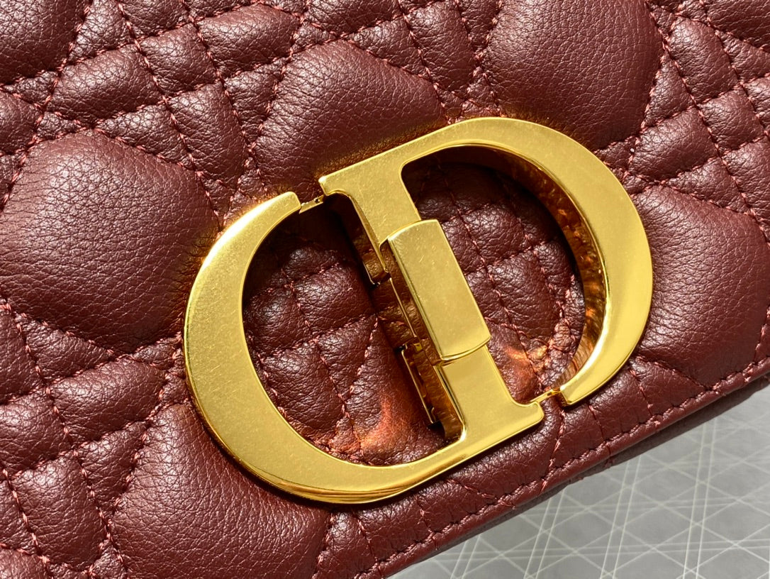 Dior-Caro 菱格紋 小牛皮 大號 酒紅色