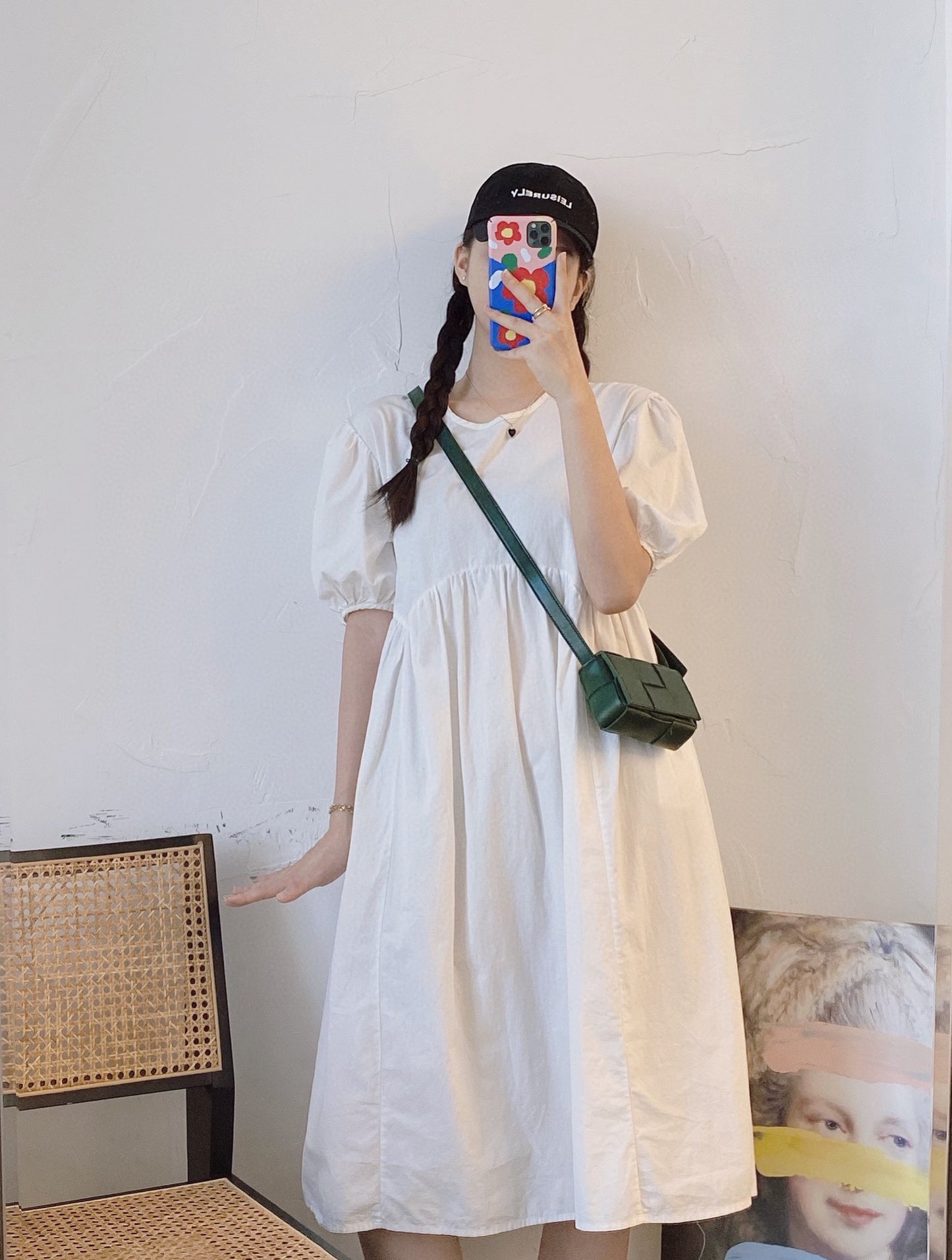B編織-羊皮方格Mini cassette Bag 迷你編織包 12x8x4 上身圖