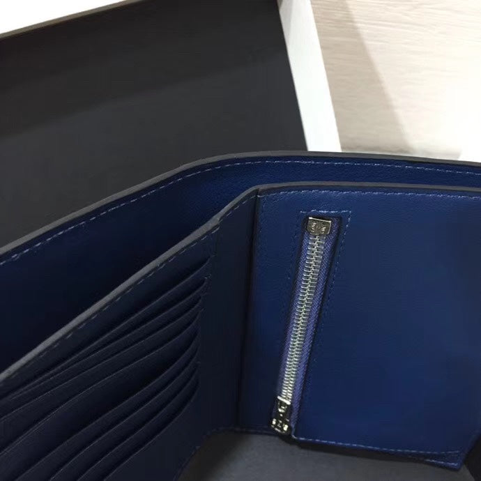Loewe 對折中夾