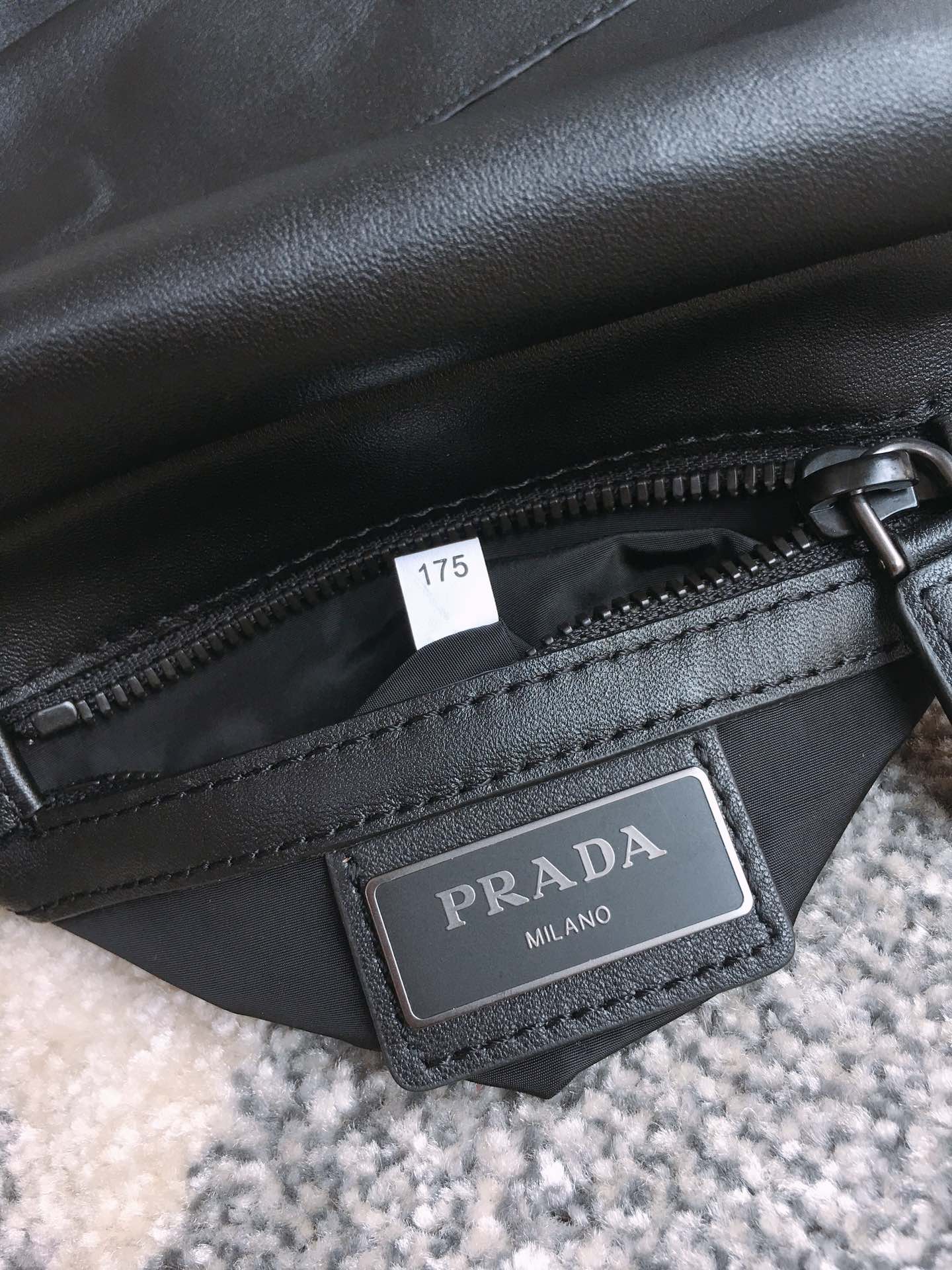 普P家-小牛皮 單肩包