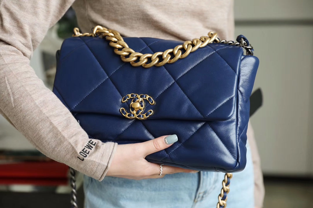 Chanel 19Bag-中號深藍