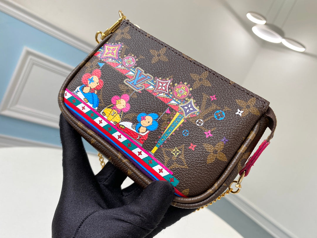 LV M58009 星星絲印 Mini Pochette Accessoires