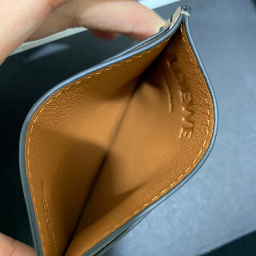 Loewe 貝殼單片卡包
