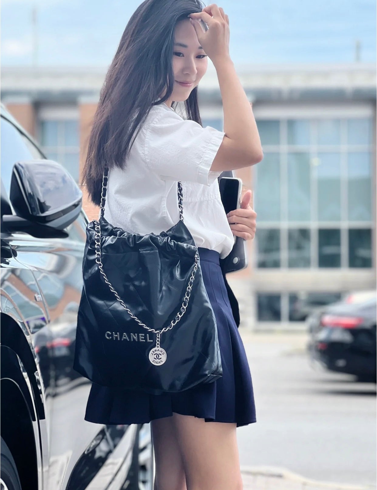 小香家-22S 22Bag 亮面小牛皮中號 黑色銀扣