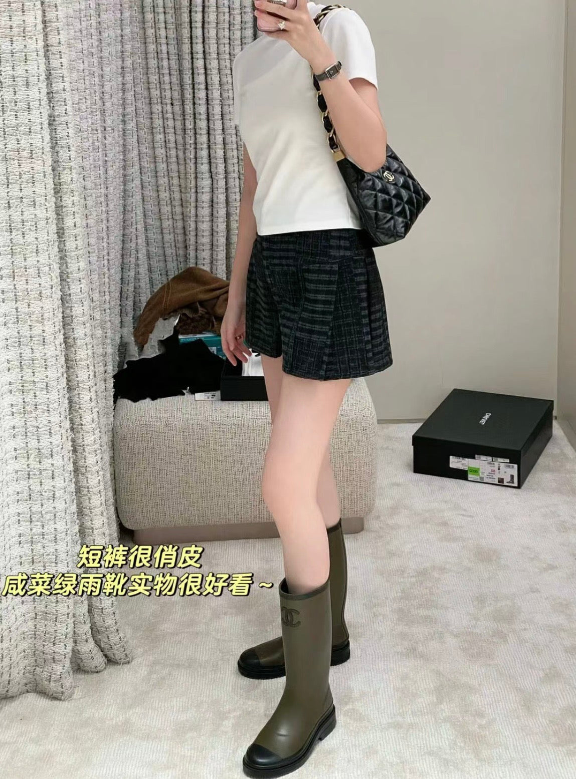 小香家-24A 手工坊亮面羊皮腋下包小號 黑色