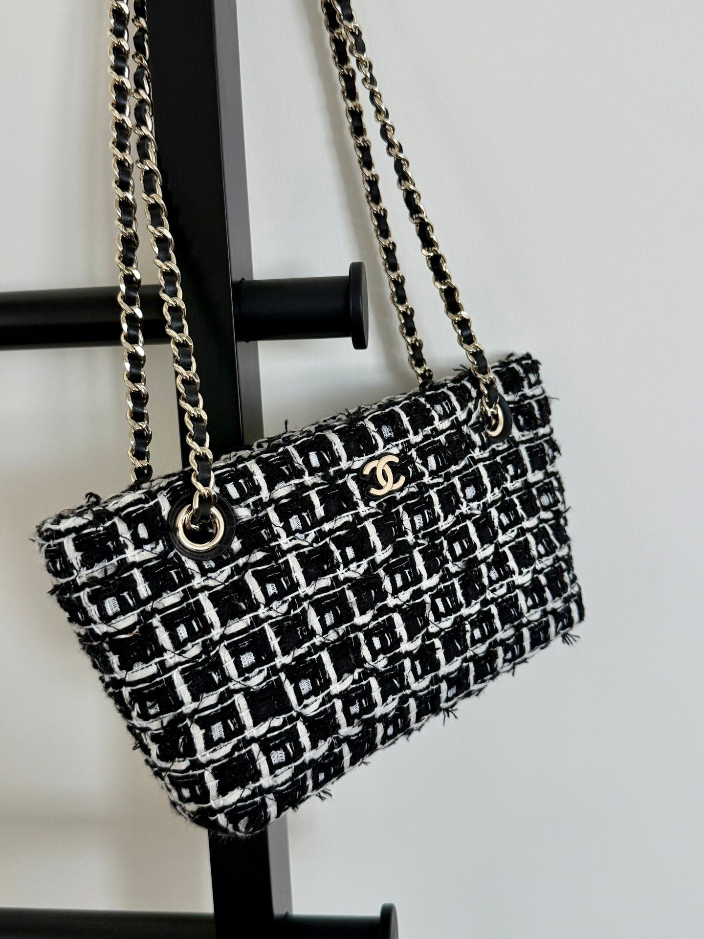 小香家-25C Mini Tote 黑色毛呢