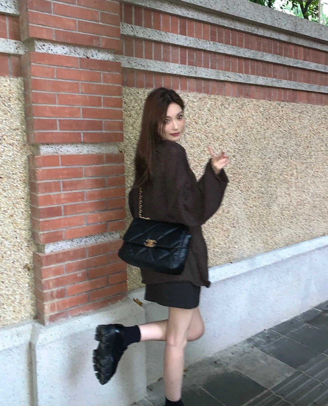 小香家-19Bag中號手袋 黑色
