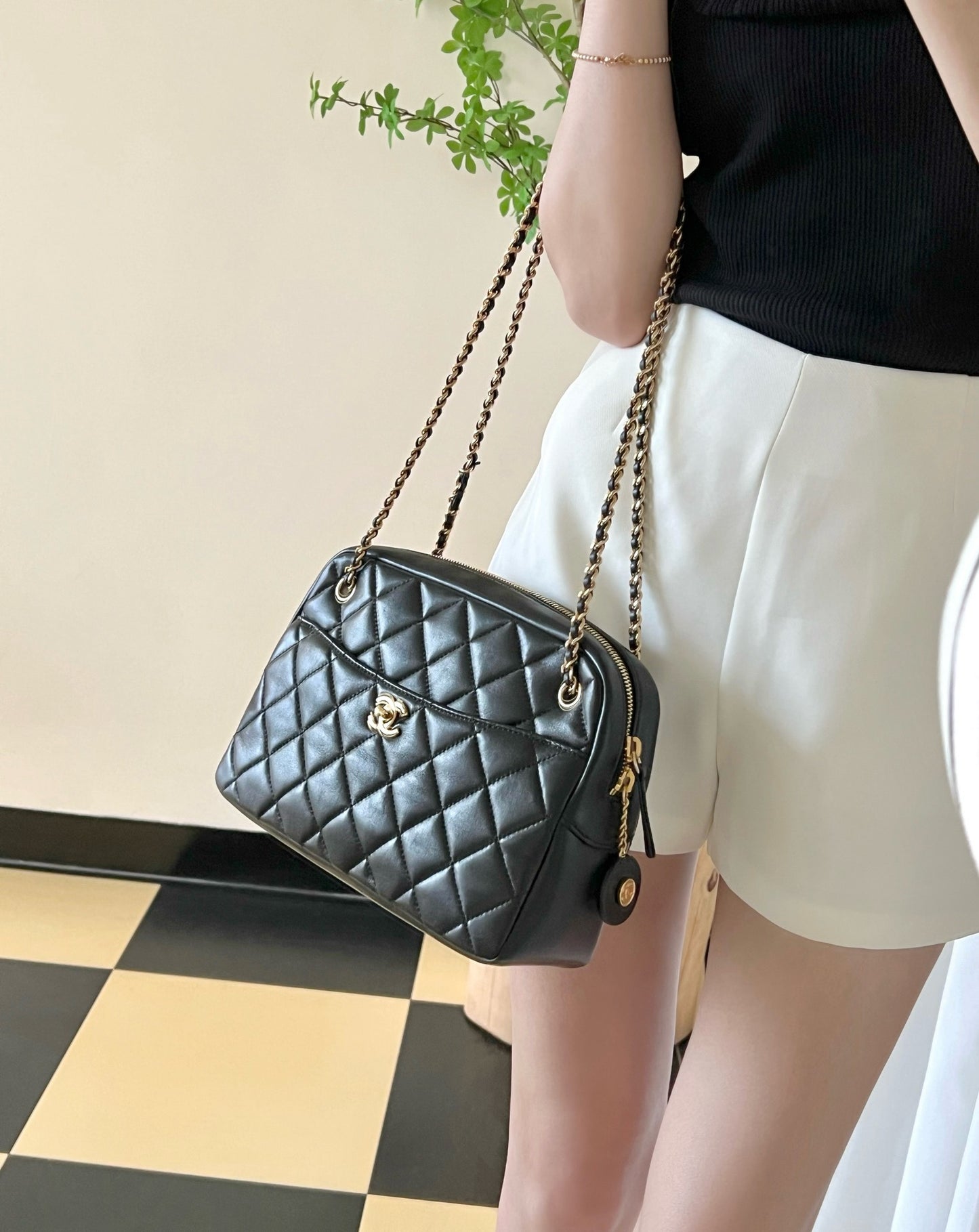 小香家-24K 金幣相機包中號 黑色
