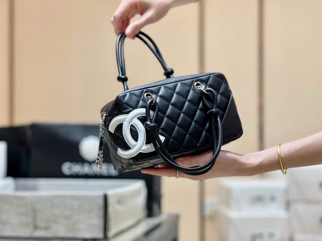 小香家-經典萬年款中古康鵬枕頭包(白色LOGO)