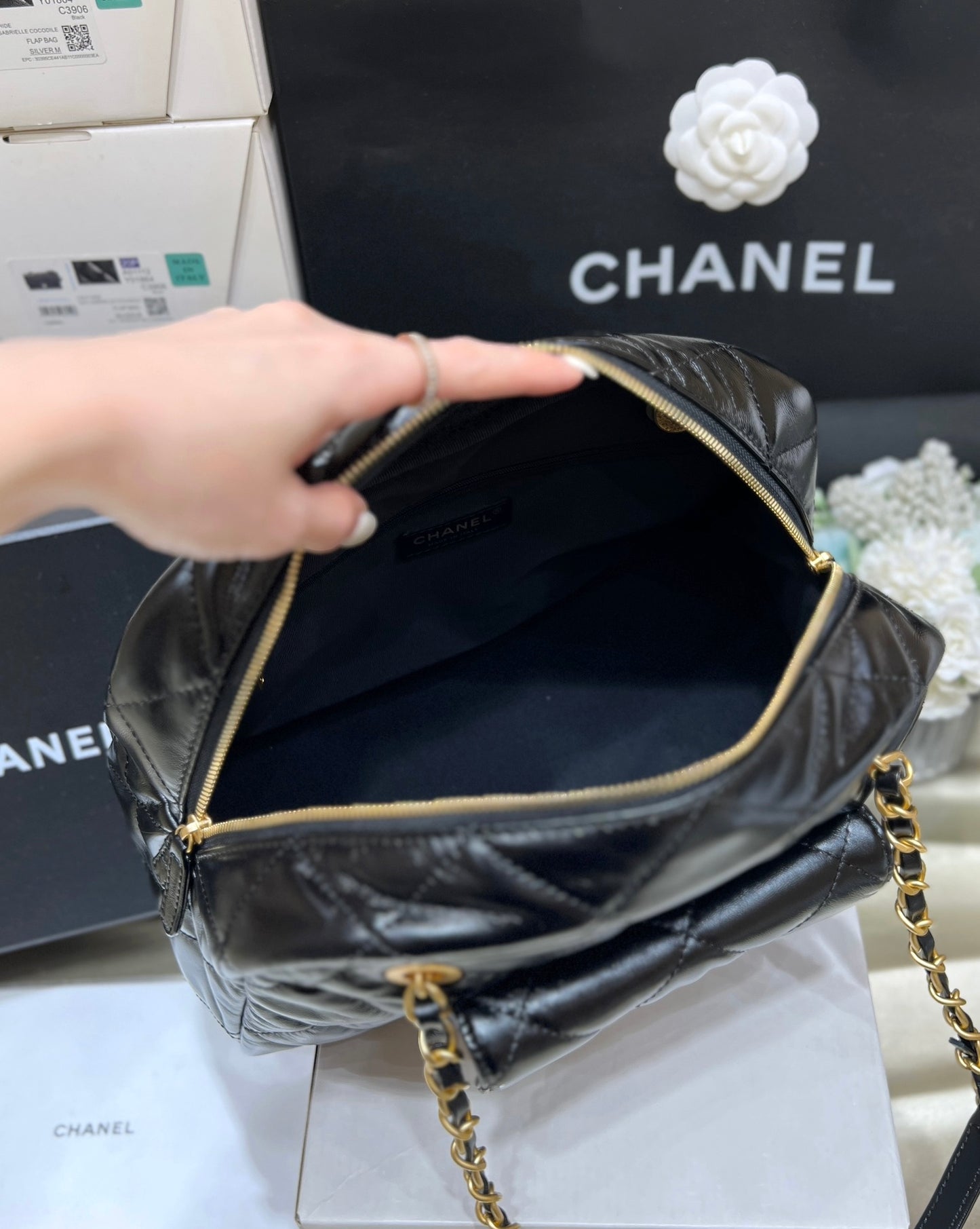 小香家-Chanel 24A 小號保齡球包 黑色