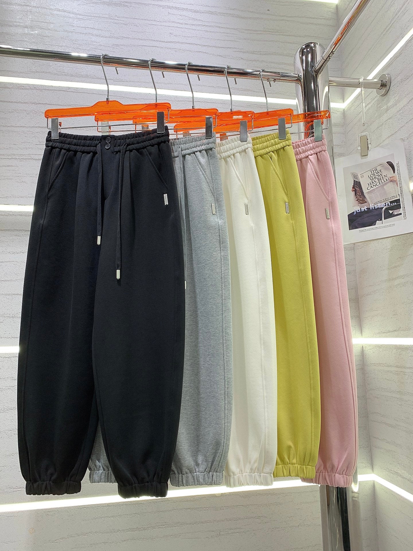 小香家-2403 新款雙紐扣貼標束腳衛褲