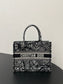 迪D家 Book Tote SUMMER 23 黑色 中號36.5cm