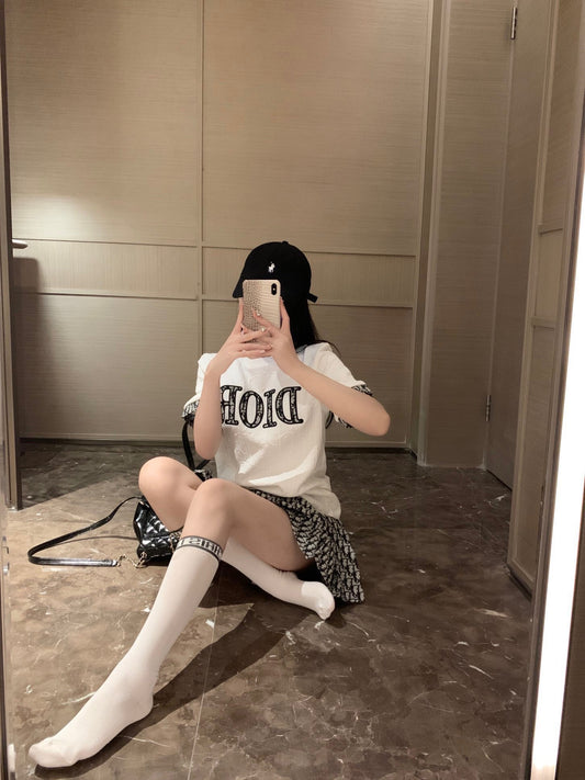 迪D家-2403 春夏新款提花浮雕布料貼佈刺繡字母短袖Tee 白色