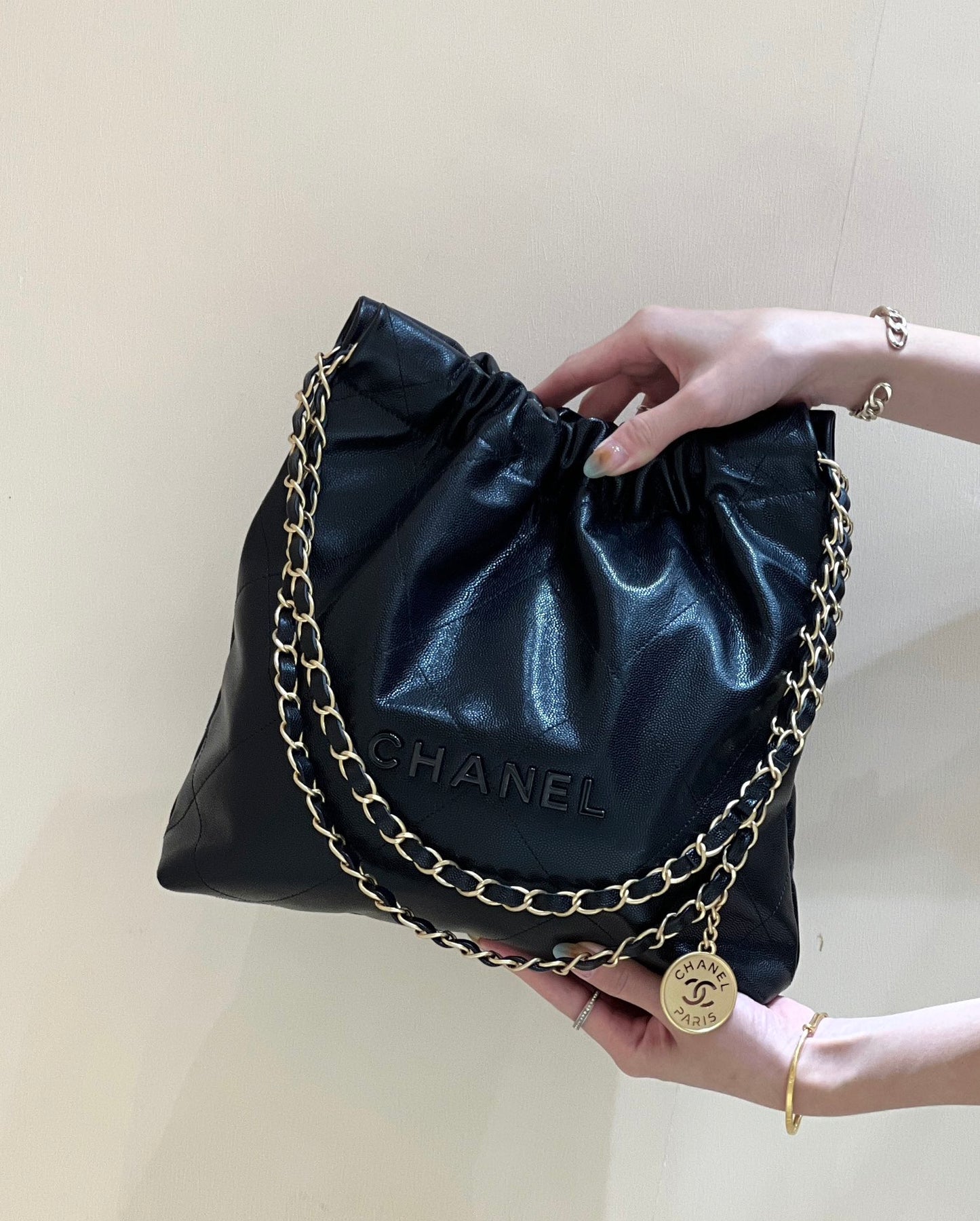 小香家-Chanel 22號手袋 魚子醬皮黑金色 小號