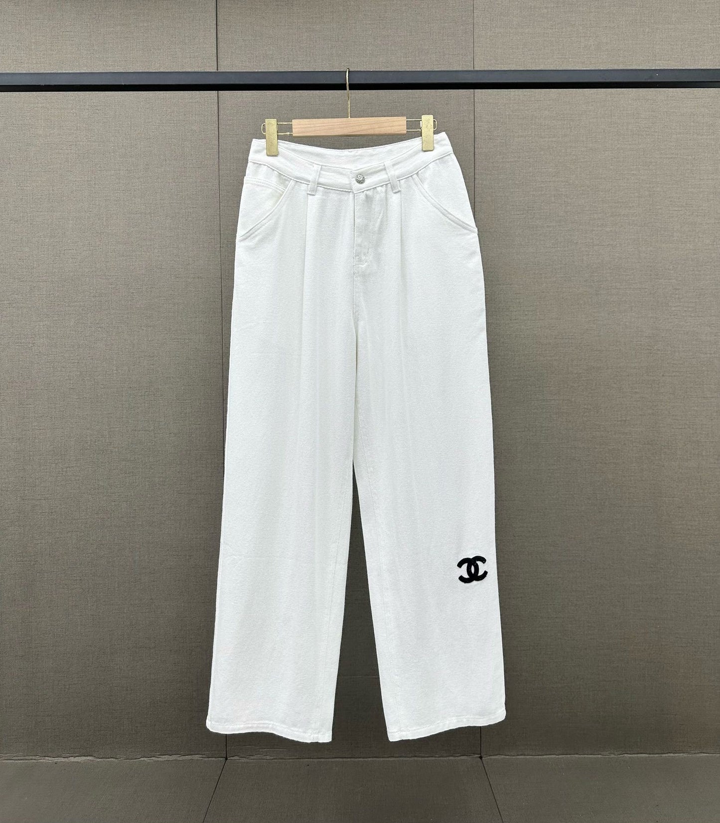 小香家-2403 春夏logo高腰闊腿牛仔褲 白色