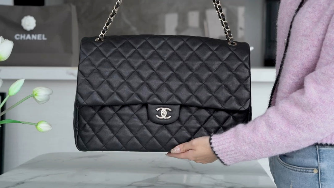 小香家-Chanel 24c 超大號CF鍊條單肩包 魚子醬黑色