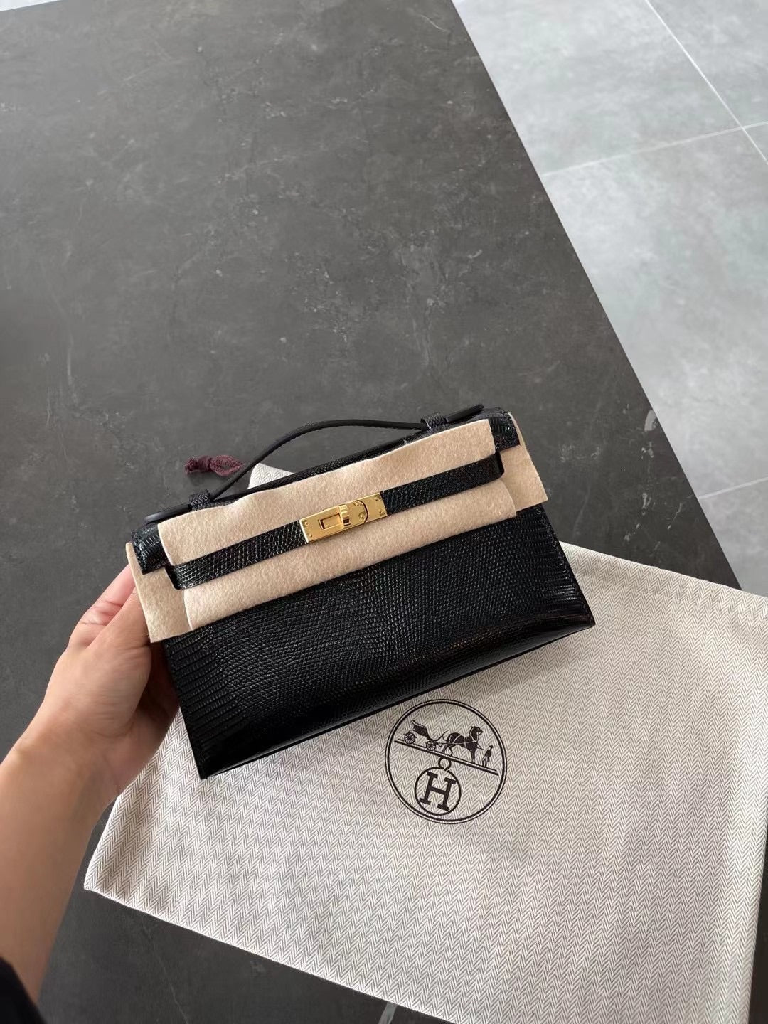 小愛款-Kelly Mini 1代 蜥蜴皮 黑色 金扣