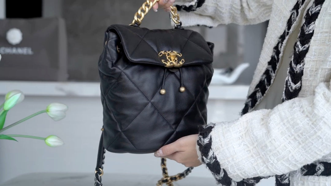 小香家- Chanel 24C 19bag 雙肩後背包 黑色