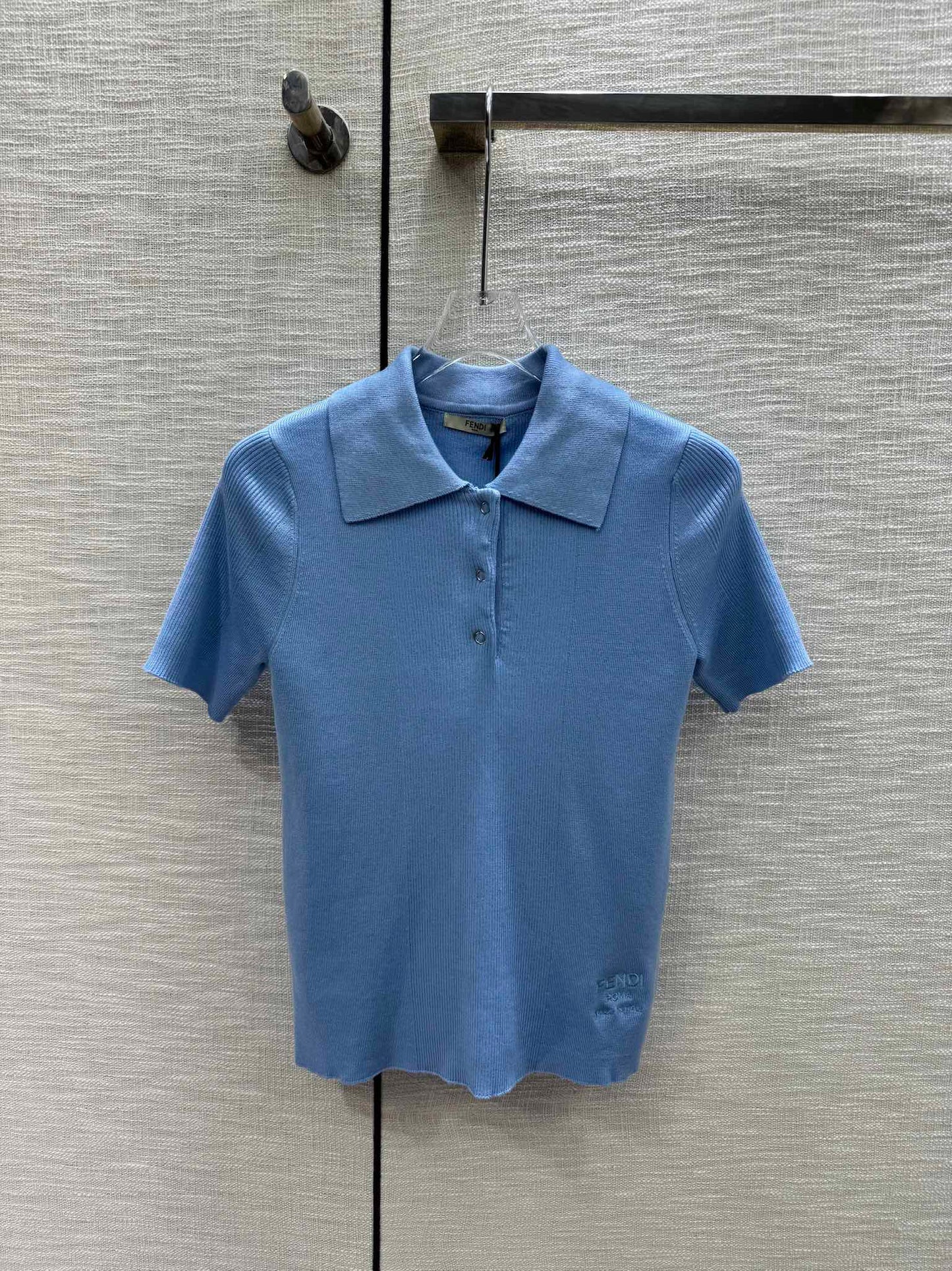 芬F家-2403 24早春最新系列簡約風polo領短袖上衣 藍色