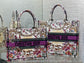 迪D家-2024春夏系列 Book Tote 太陽刺繡 白紫色 大號
