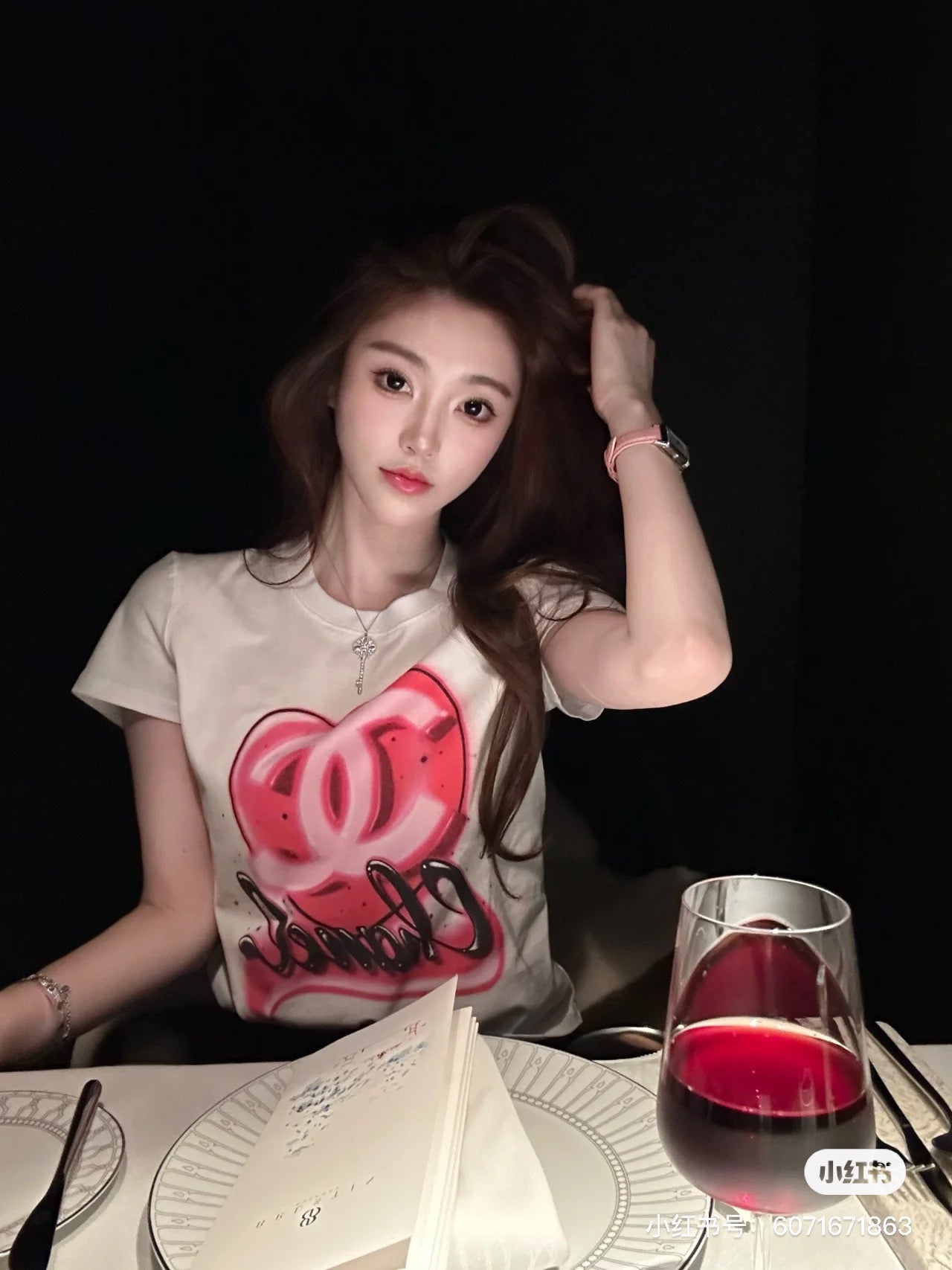 小香家-2403 塗鴉愛心立體logo印花短袖Tee