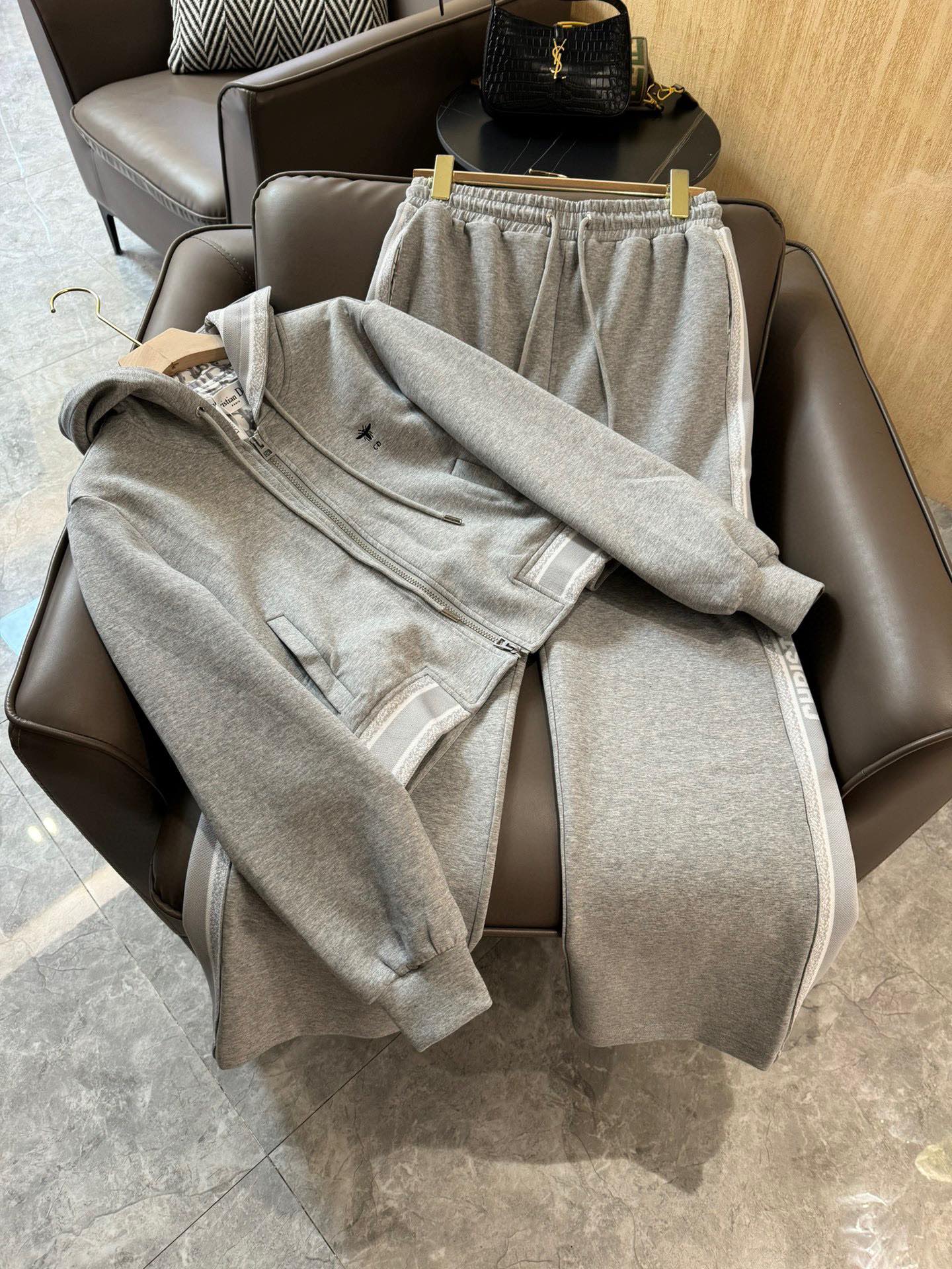 迪D家-2403 24SS新款休閒套裝 灰色