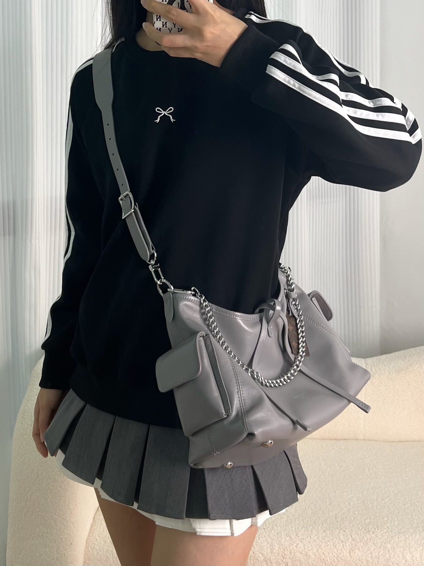 路L家-M24861 CarryAll Cargo Vibe PM手袋 灰色