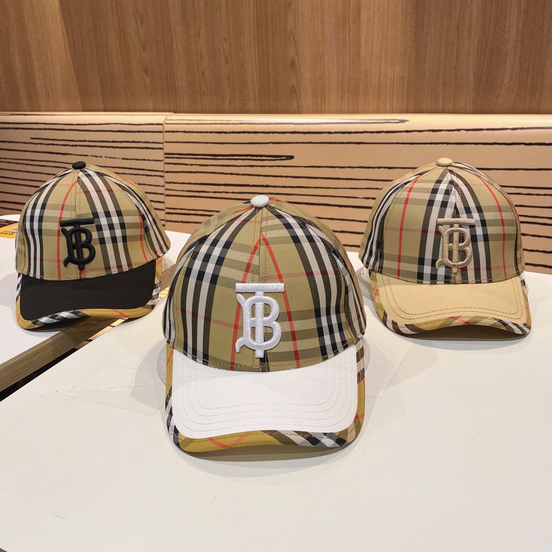 巴B家-春夏款大B經典格紋鴨舌帽 白色