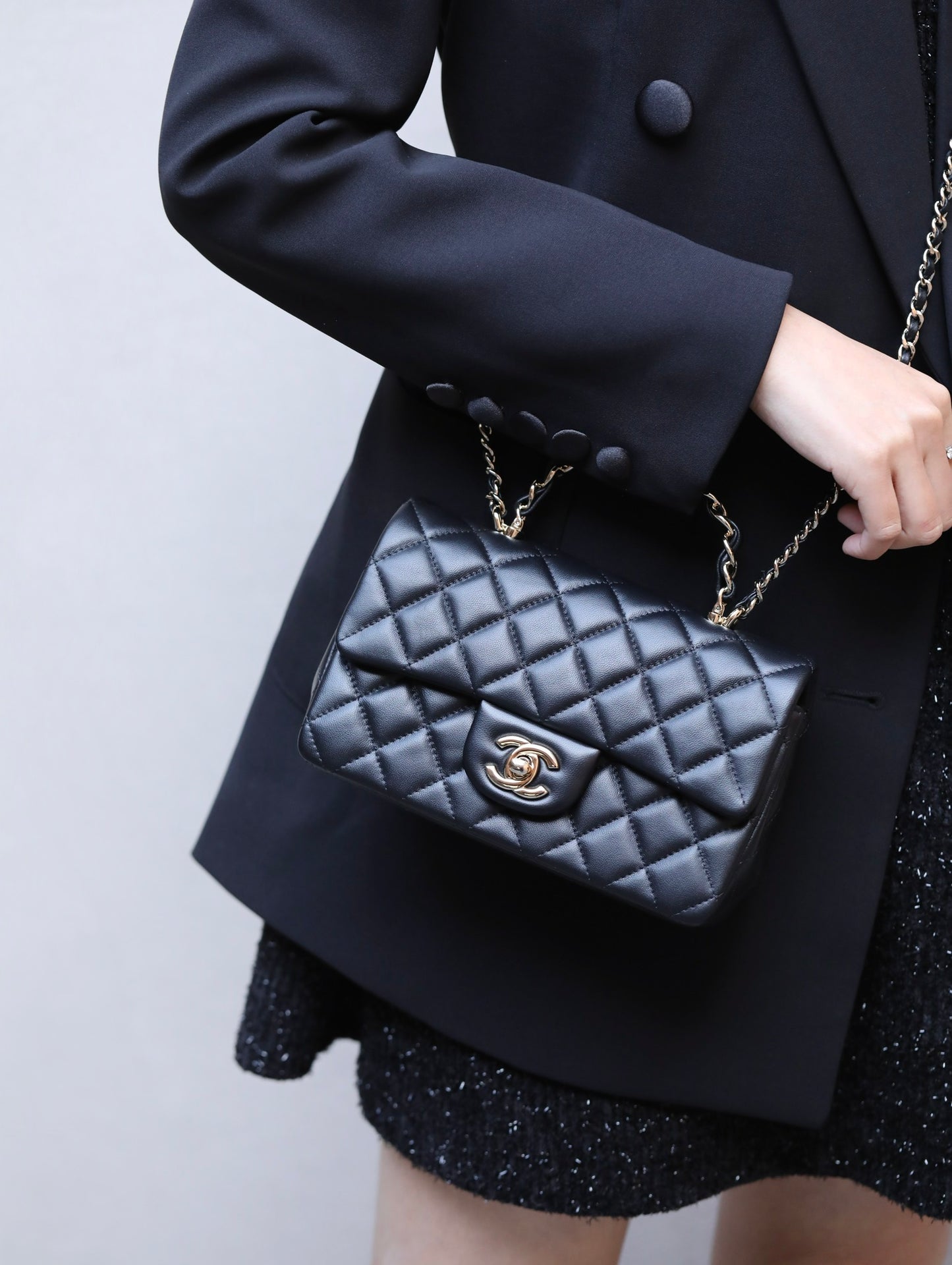 小香家-Chanel CF Mini 經典皮革穿繞雙c Logo 黑色