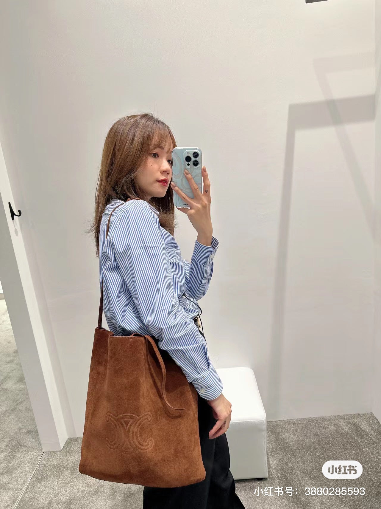 賽c家-Celine 經典標誌 麂皮水桶包 棕色