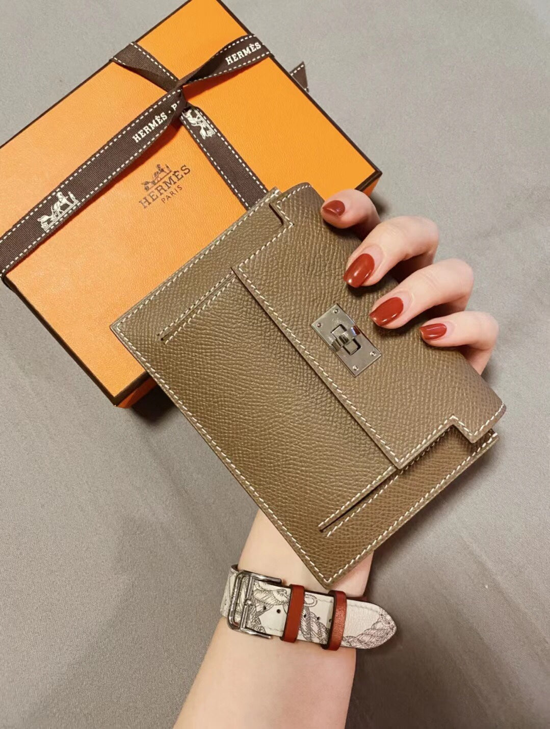 小愛款-Kelly Pocket epsom 卡包 淺棕色