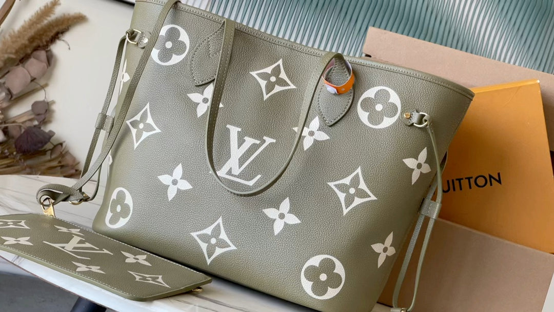 M46649 路L家-Neverfull MM 手提包 牛油果綠