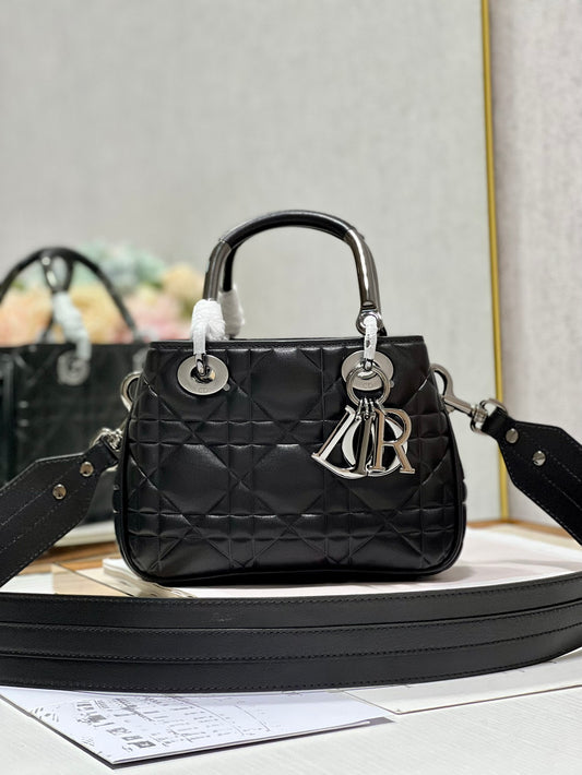 迪D家-LADY 95.22 手袋 小號 黑色槍扣