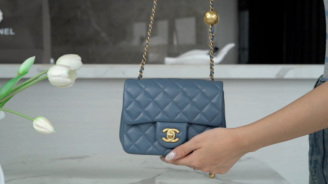 小香家_Chanel 23k 金球方胖子 霧霾藍色