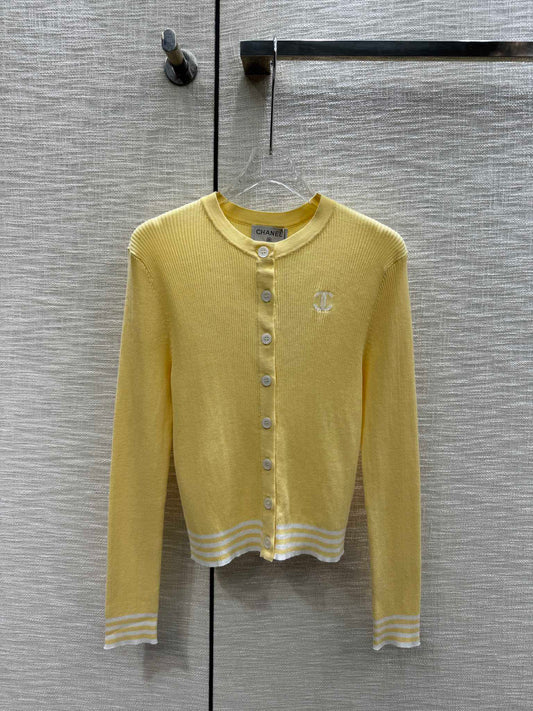 小香家-2403 撞色logo針織圓領開襟衫 黃色