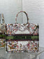 迪D家-2024春夏系列 Book Tote 太陽刺繡 白綠色 大號