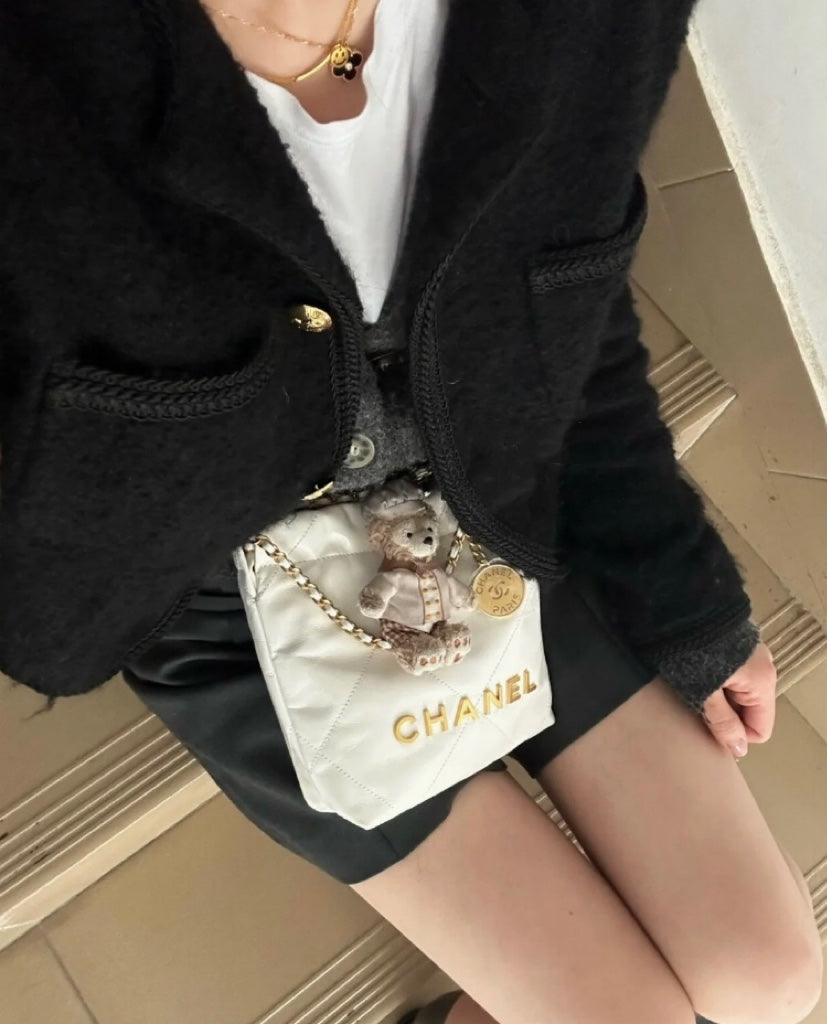 小香家-2023春夏新款 22BAG Mini 白金色 上身圖