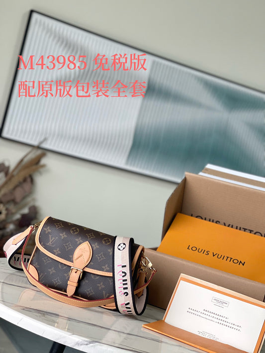 M45985 路L家-Diane馬鞍包 經典老花