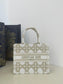 迪D家-2024春夏系列 Book Tote  經典的菱形格 杏色 小號