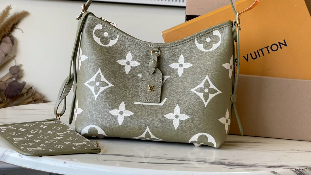 M46672 路L家-Carryall 托特包 牛油果綠