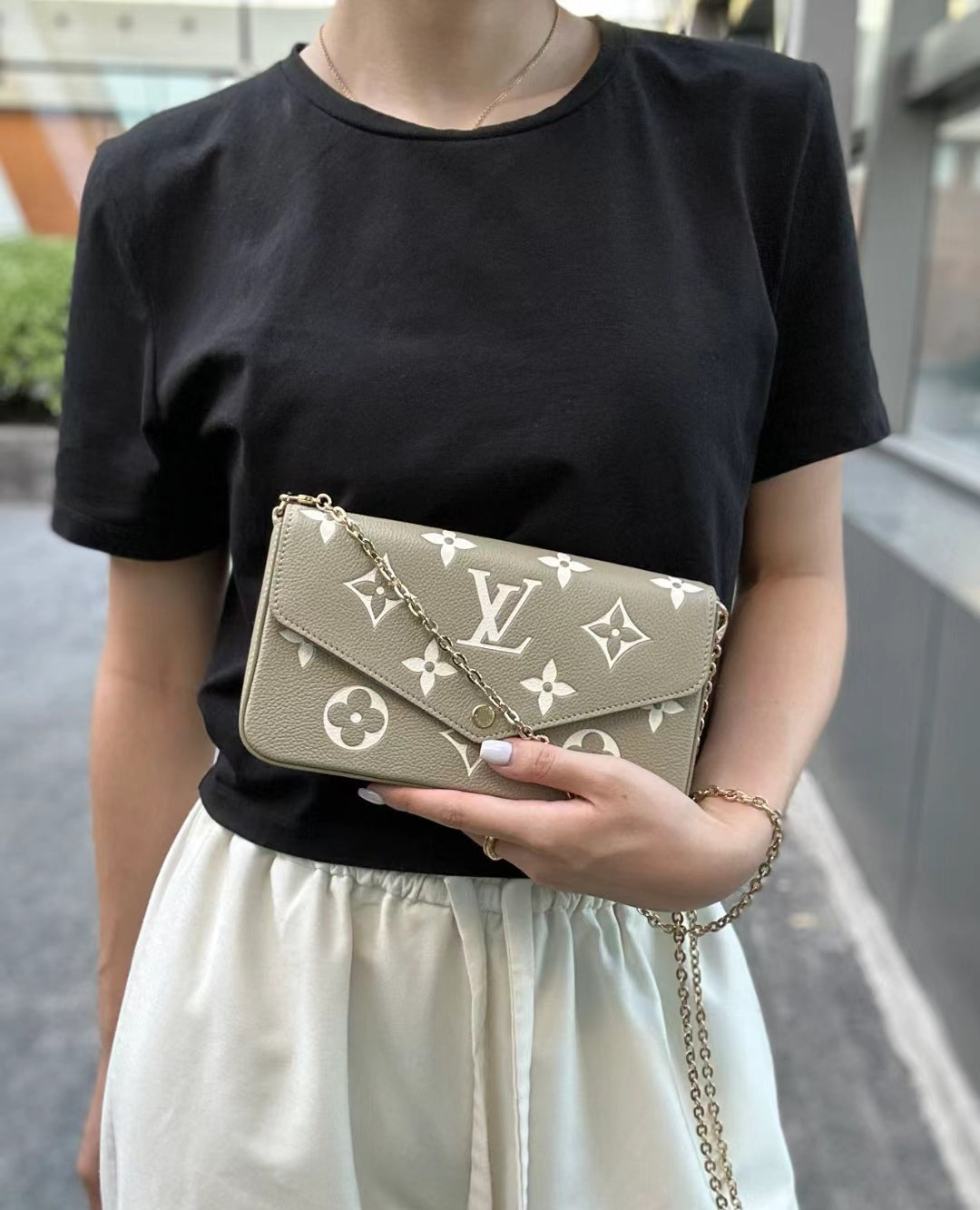 M64064 路L家-Félicie Pochette 草綠色