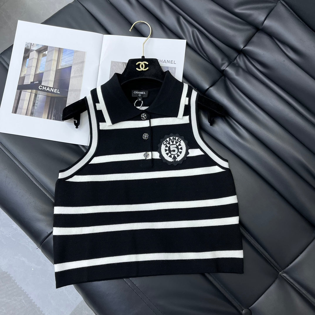 小香家-2404 24新品上架翻領條紋針織背心 黑色