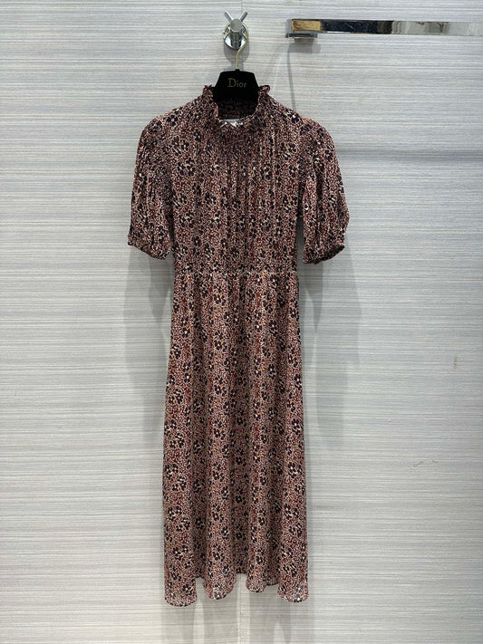 迪D家-2403 24春夏新品赫本風復古抽像元素印花絲質洋裝 紅色