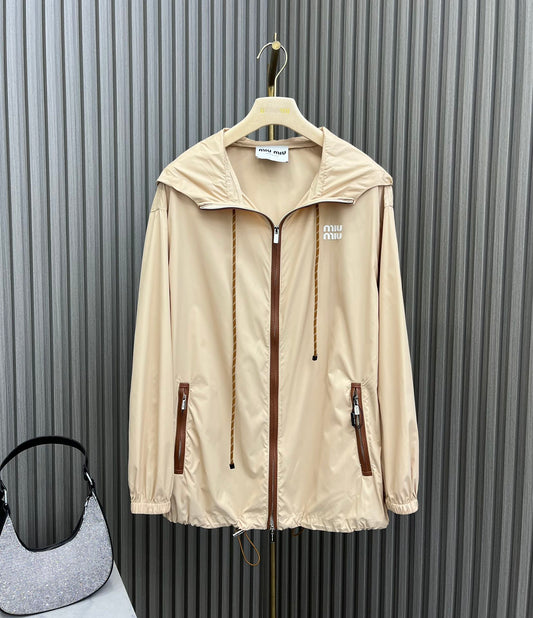 穆M家-2404 24新品薄款尼龍連帽套裝 卡其色