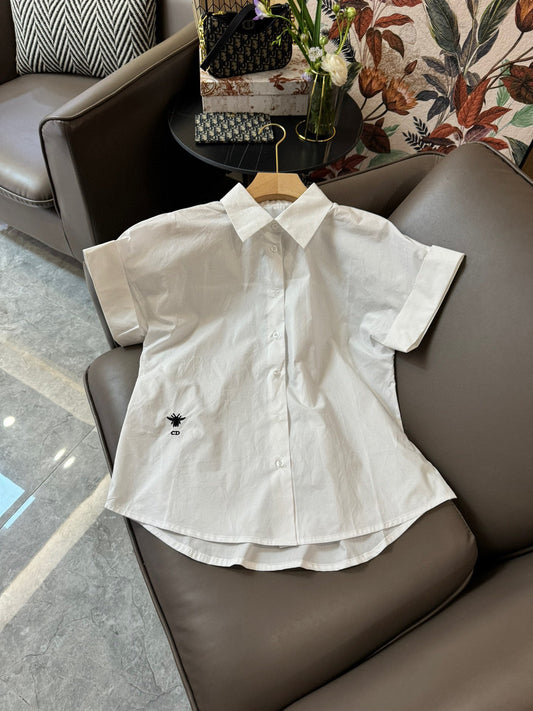 迪D家-2403 24SS小蜜蜂繡花棉料短袖襯衫 白色