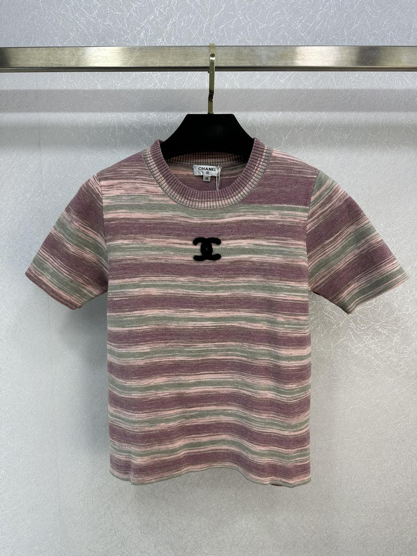 小香家-2403 雙C刺繡拼色針織上衣